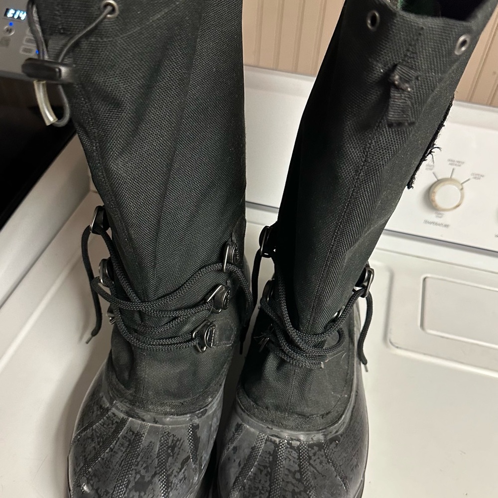 Men’s Sorel waterproof winter boots, size 11 - Picture 5 of 7